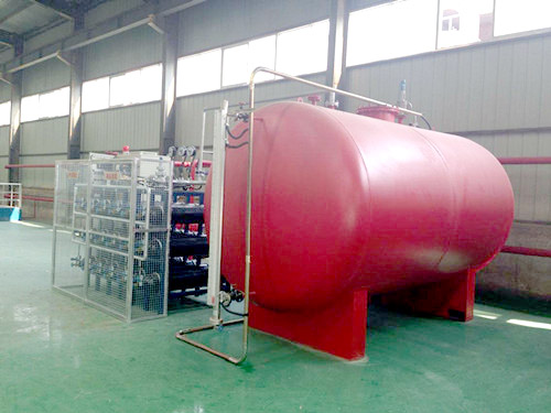 磁翻板液位計安裝現場圖